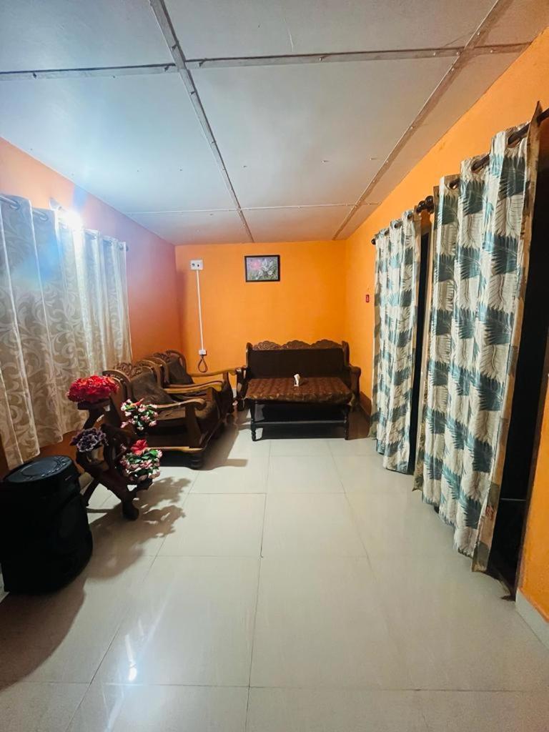Preetham Homestay Kushalnagar Luaran gambar