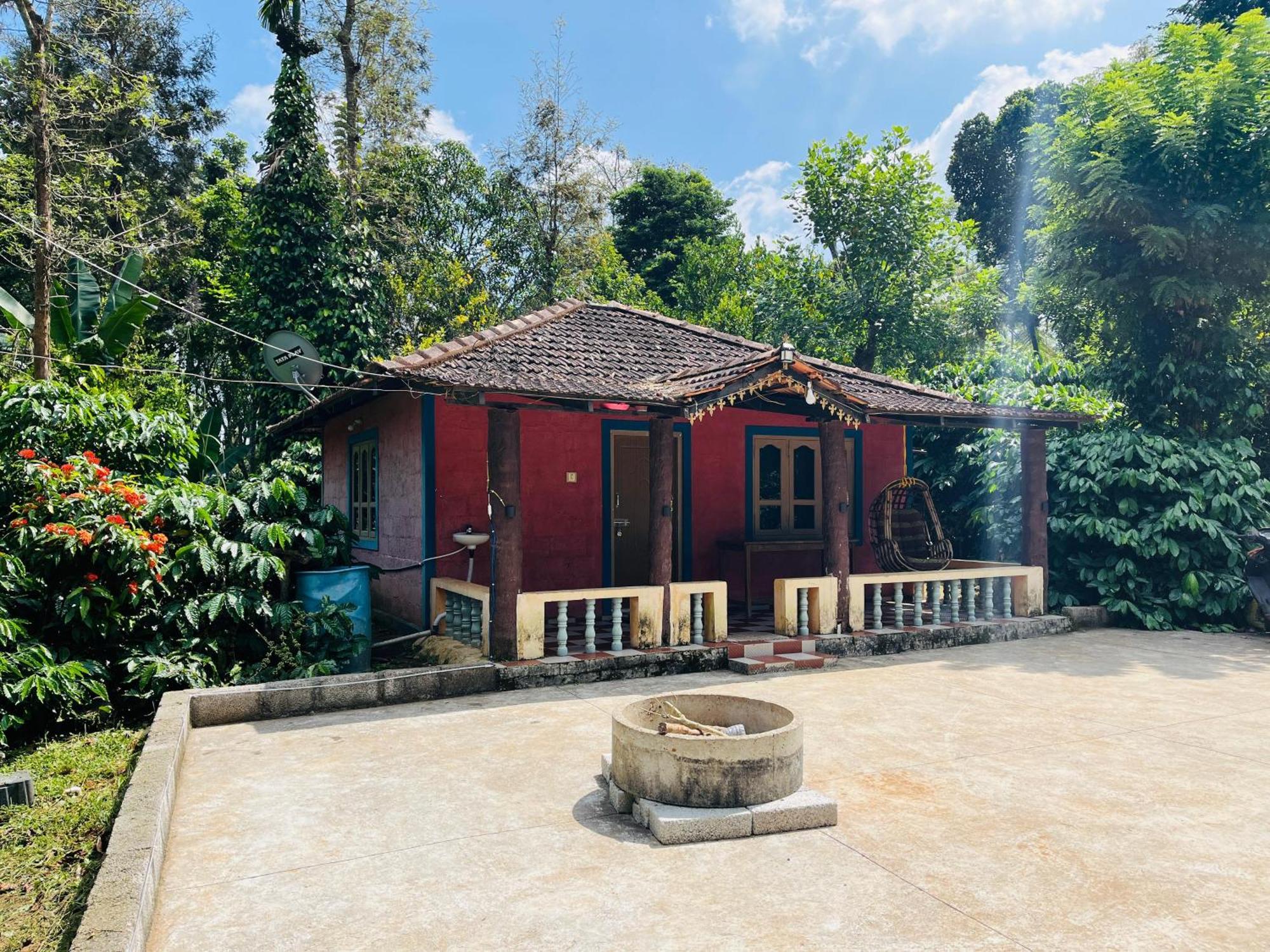 Preetham Homestay Kushalnagar Luaran gambar